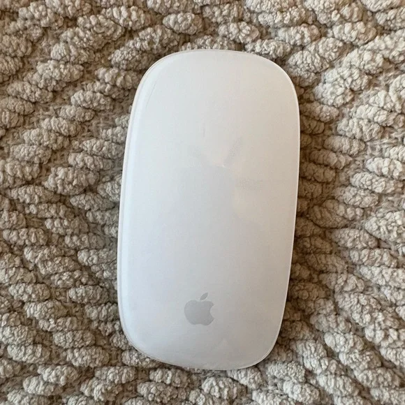 Apple Magic Mouse - Picture 3 of 4